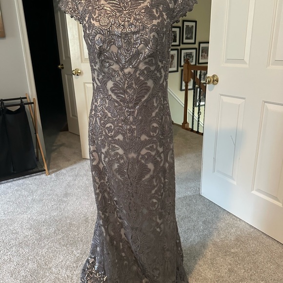 Tadashi Shoji Silver Lace Wedding Dress - Picture 8 of 8